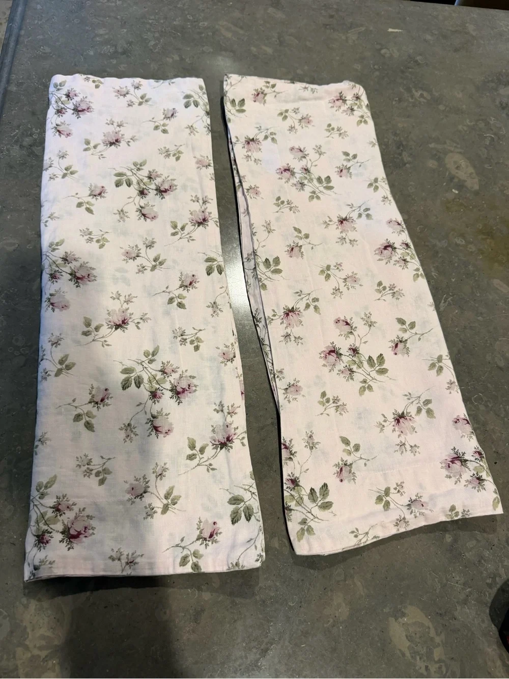 Vintage Bella Notte linen light rose/pale pink PAIR OF STANDARD SHAMS 2” flange